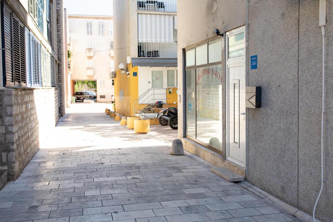 Susur - By Hoxilis Lägenhet Zadar Exteriör bild